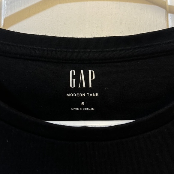 Modern Shell Tank Top Gap Black - Picture 5 of 5